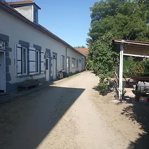Au Tournebride Apartment Randan